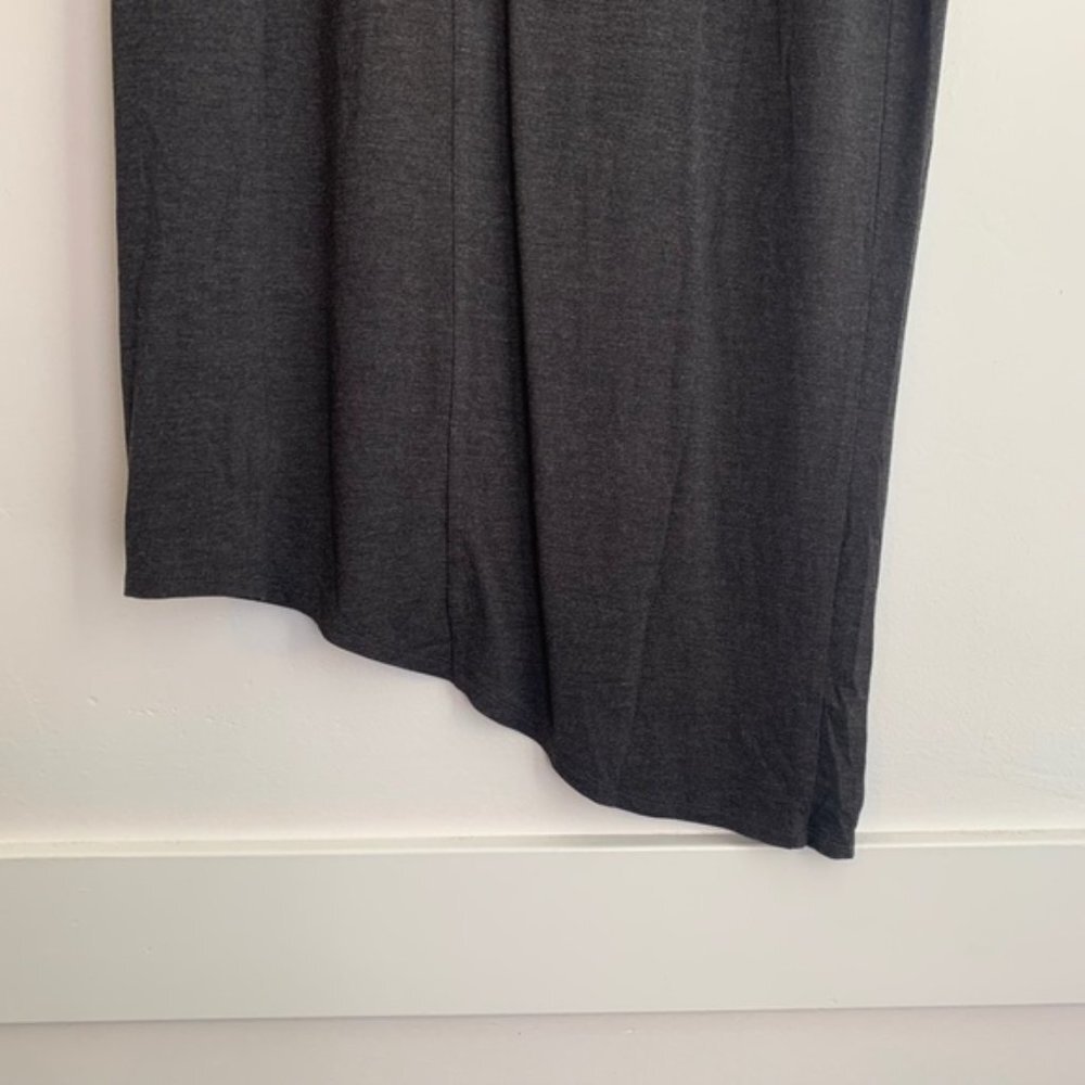 NWT INGRID & ISABEL Charcoal Quarter Sleeve Asymmetrical Maternity Dress - Picture 6 of 8